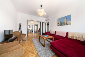 Fab, central luxury in modern vintage penthouse